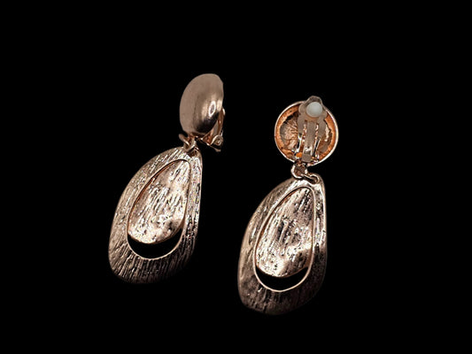 Urban Sling Center Ear Rings